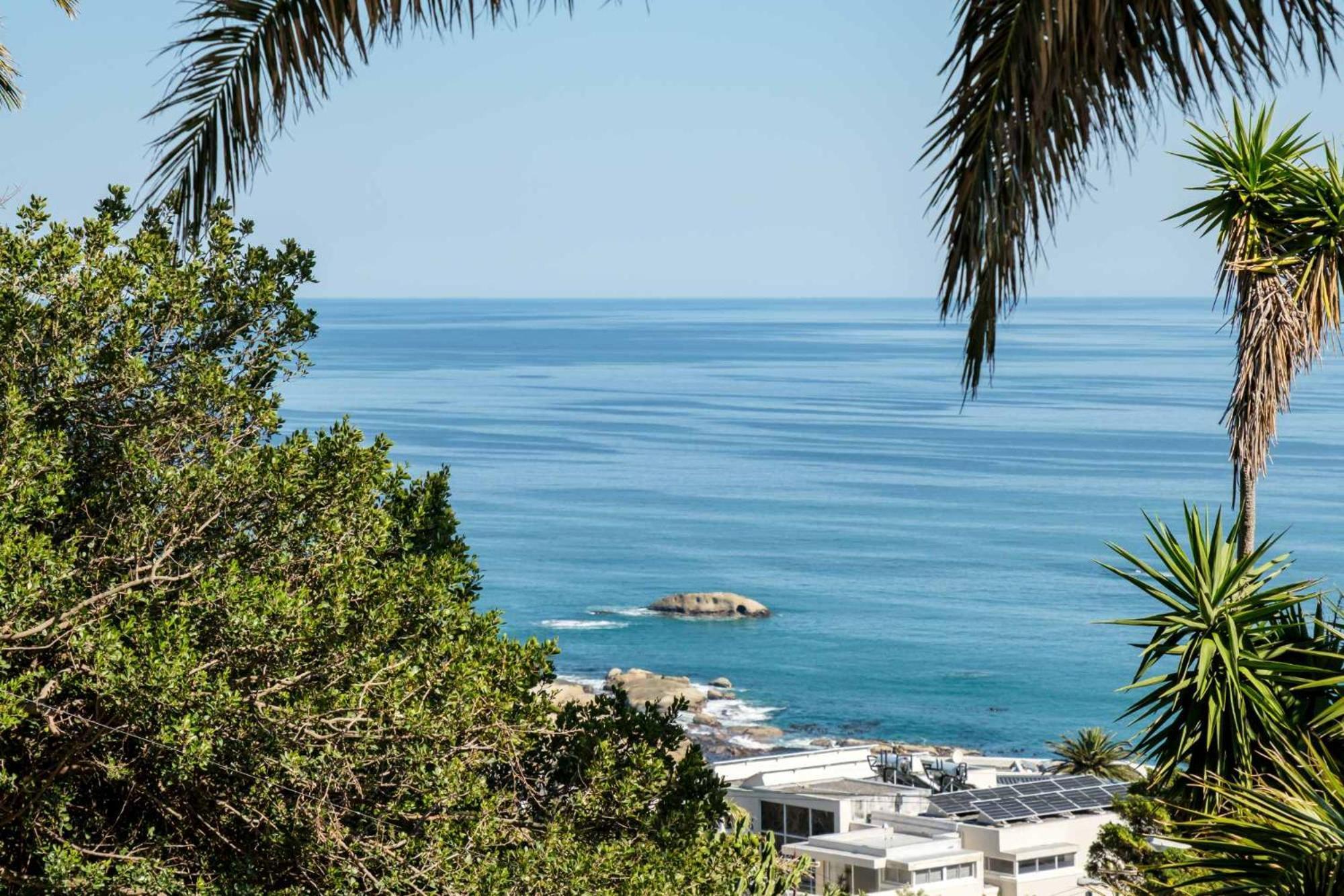 2-br Camps Bay With Pool Atlantic Tide Holiday home